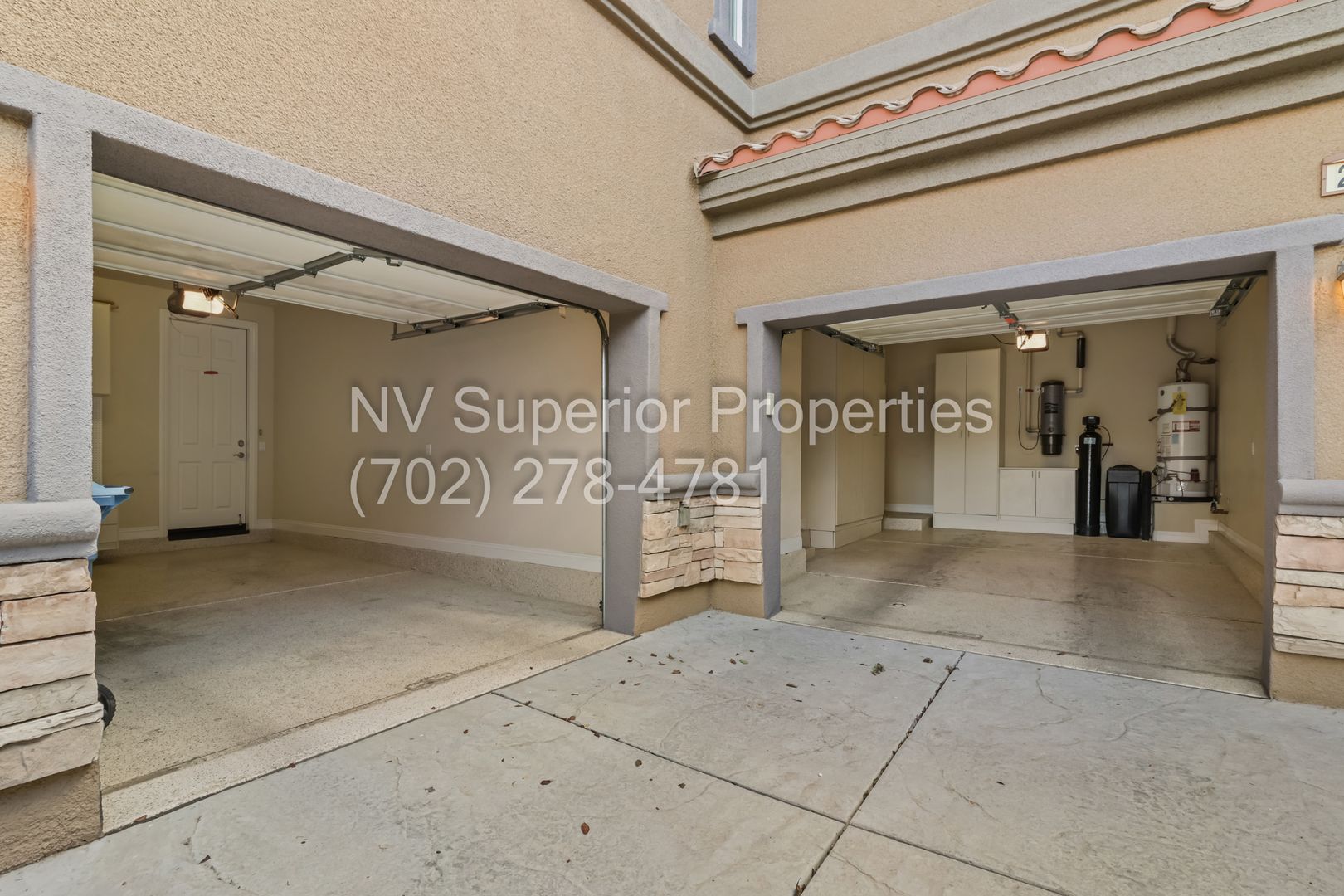 Parking at 2253 Aragon Canyon St (164-02-710-037)