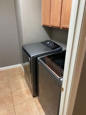 11752 Del Sur Avenue, Las Vegas, NV 89138