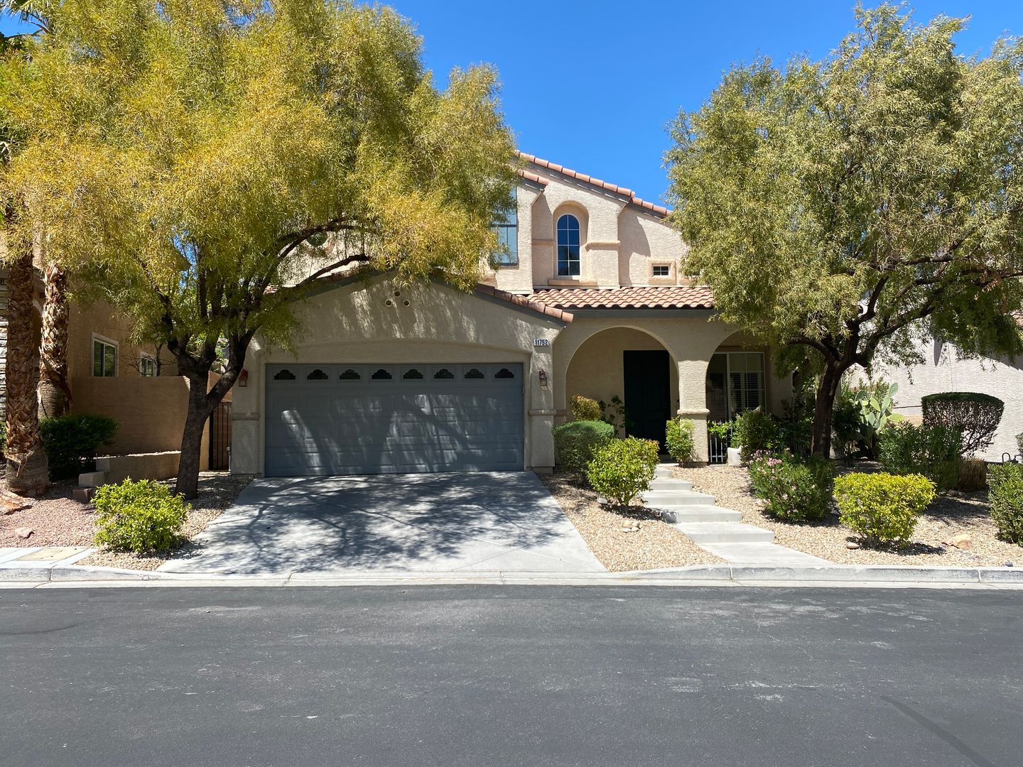 Las Vegas House: 11752 Del Sur Avenue