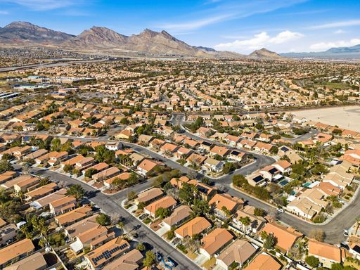 10628 Primrose Arbor Ave, Las Vegas, NV 89144