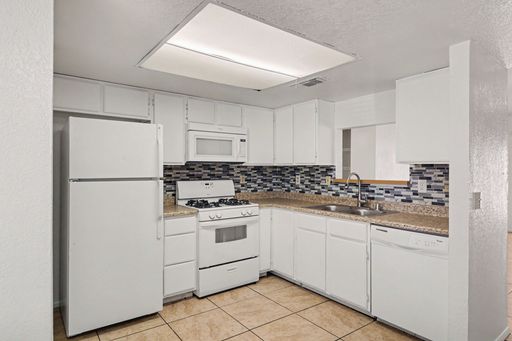 545 Van Dornum Avenue, Henderson, NV 89011