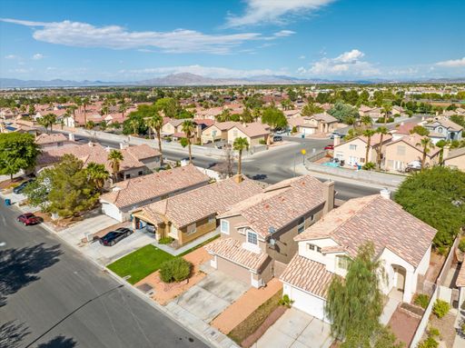 8366 Drop Camp Street, Las Vegas, NV 89123