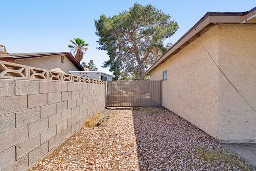 545 Van Dornum Avenue, Henderson, NV 89011