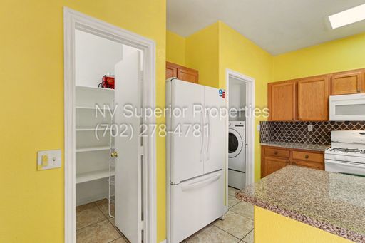 7929 Dana Maple Court, Las Vegas, NV 89131