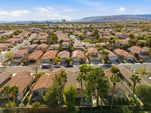 10628 Primrose Arbor Ave, Las Vegas, NV 89144