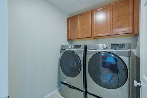 9792 Newcastle Spring Avenue, Las Vegas, NV 89178