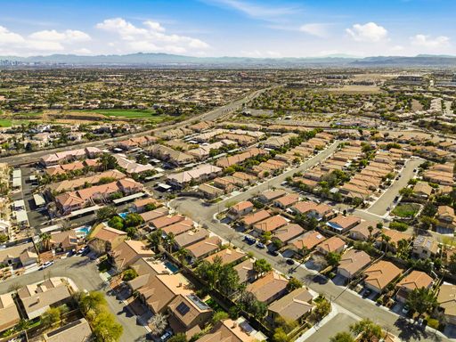 10628 Primrose Arbor Ave, Las Vegas, NV 89144