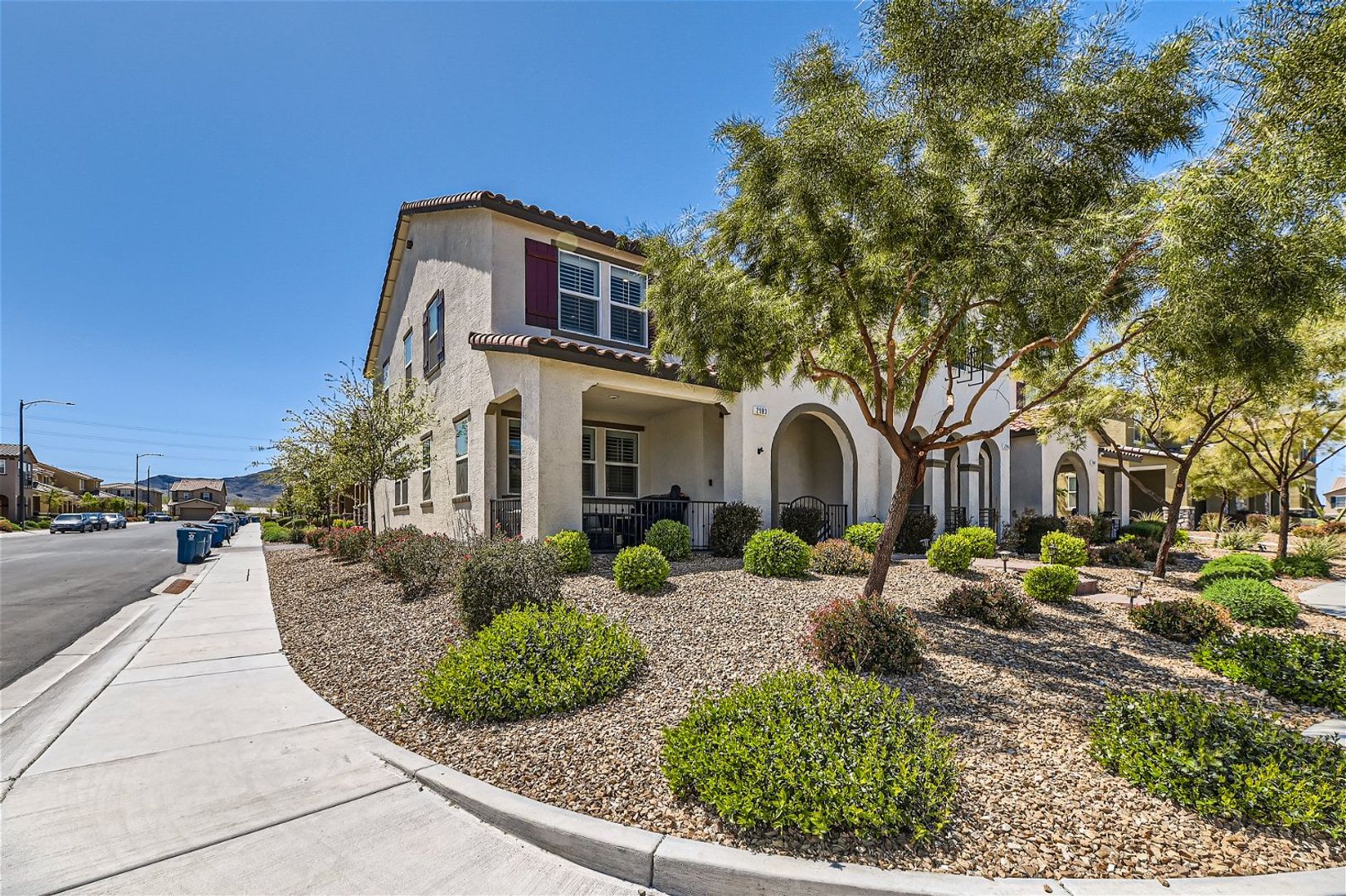 2983 Duverney Ave (191-24-414-082) 2 of 12
