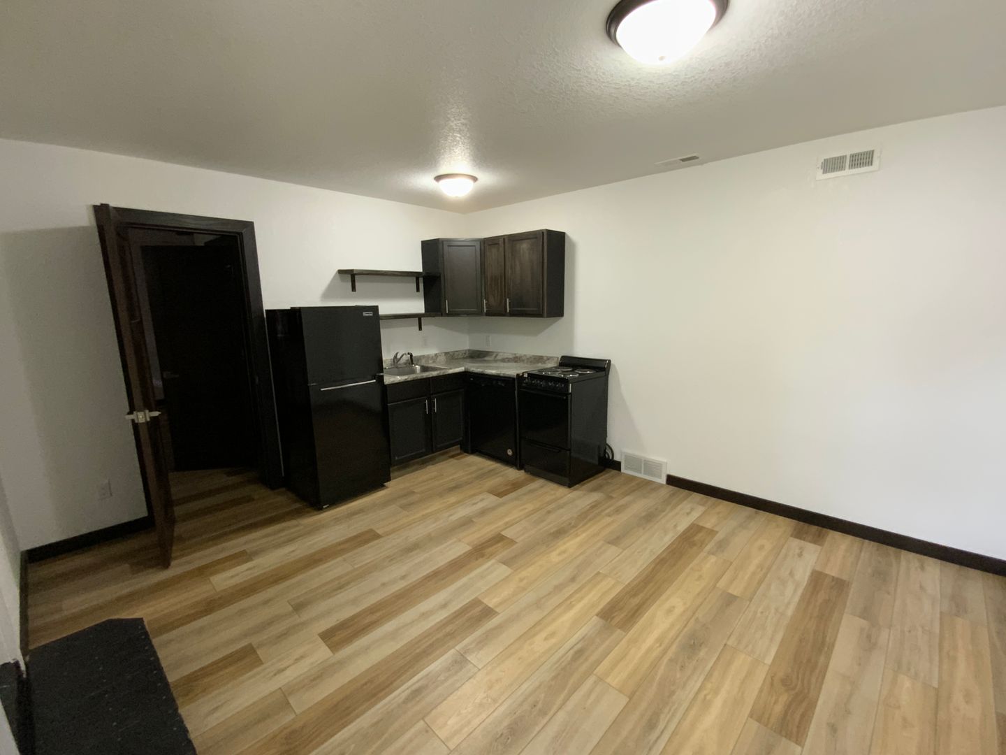 Toledo Apartment: 907 South Broadway