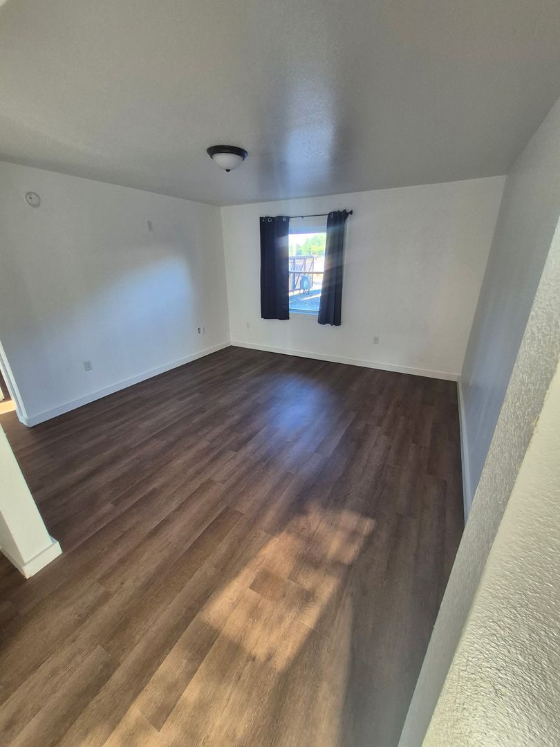 Bison Run Apartments 6 of 12