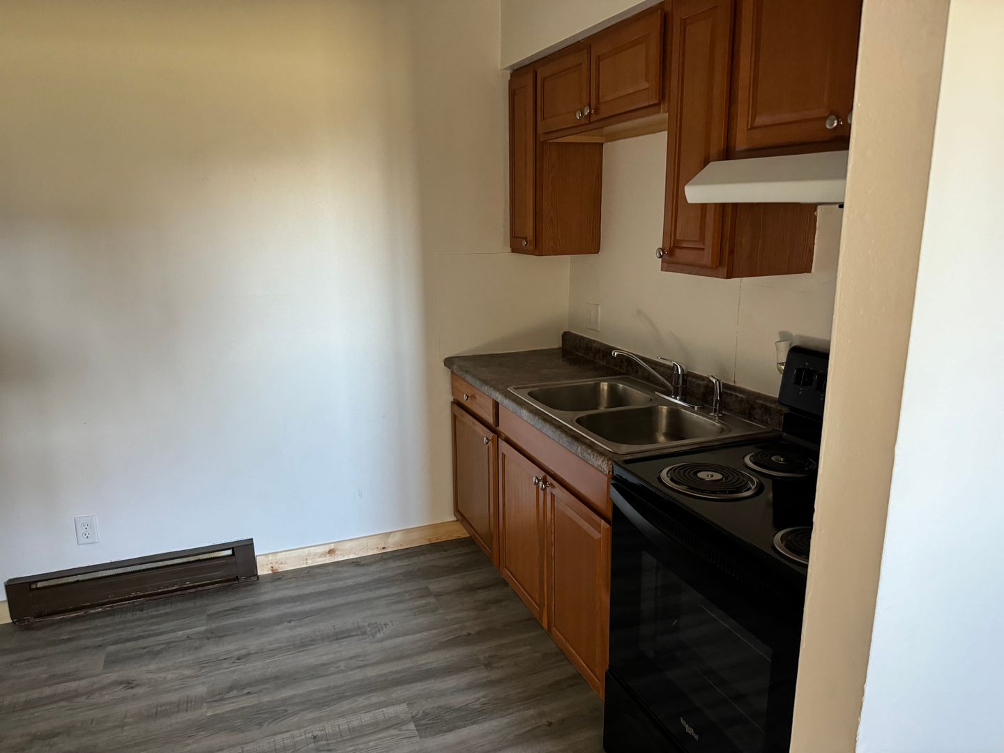 Tama Apartment: 1710 Harding Street