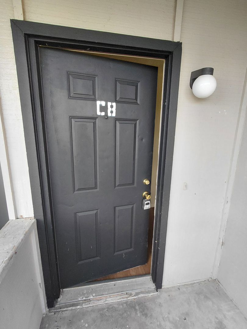 Ponca City Apartment: 2201 N 14th Street