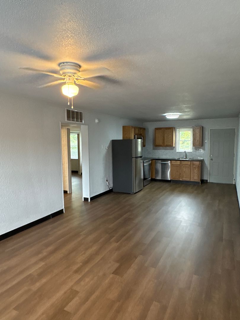 Bison Run Apartments 1 of 7