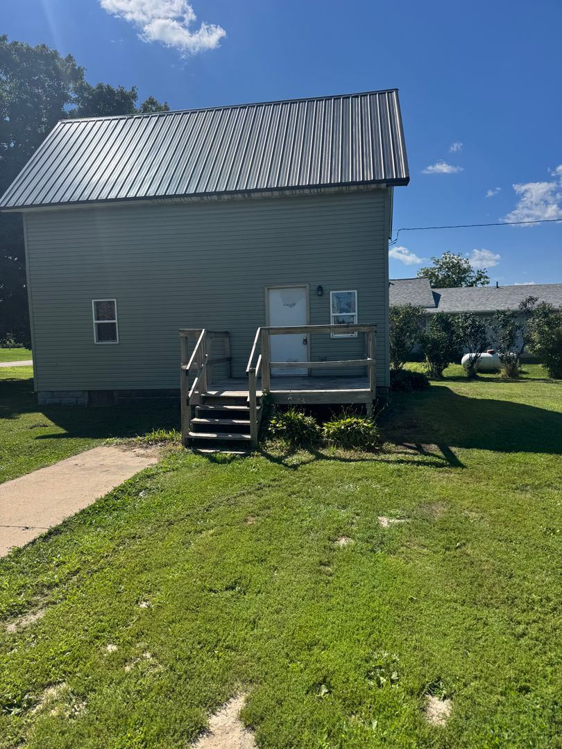 207 Yetley St 2 of 10