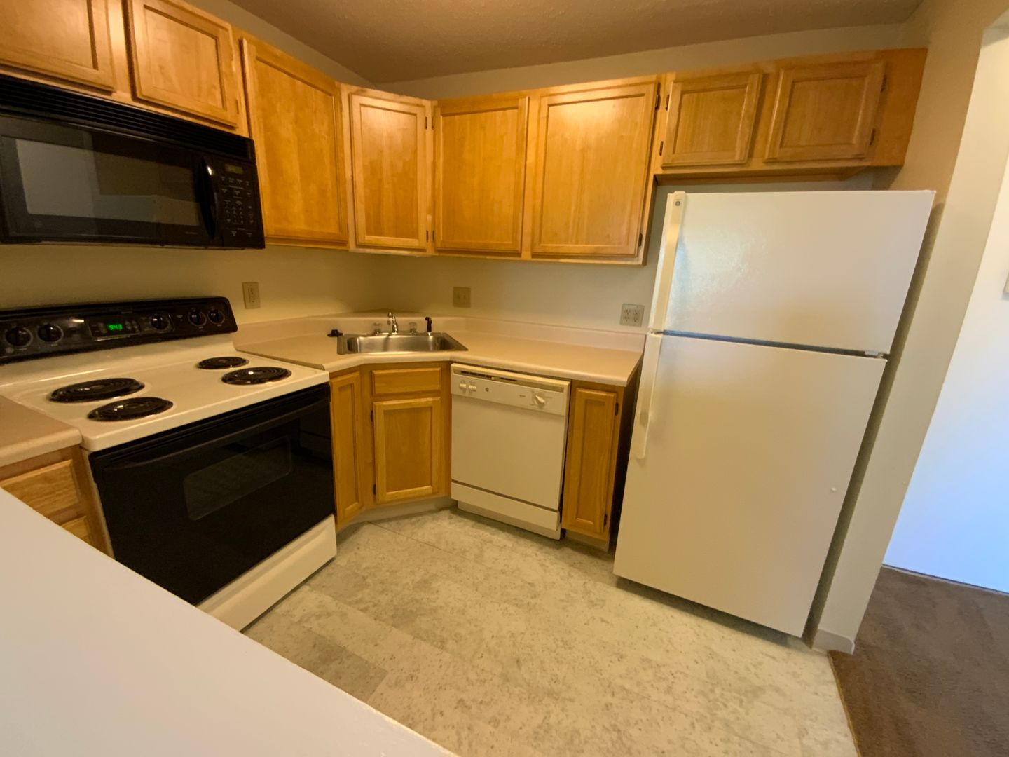 Marshalltown Apartment: 1 West Grant Street