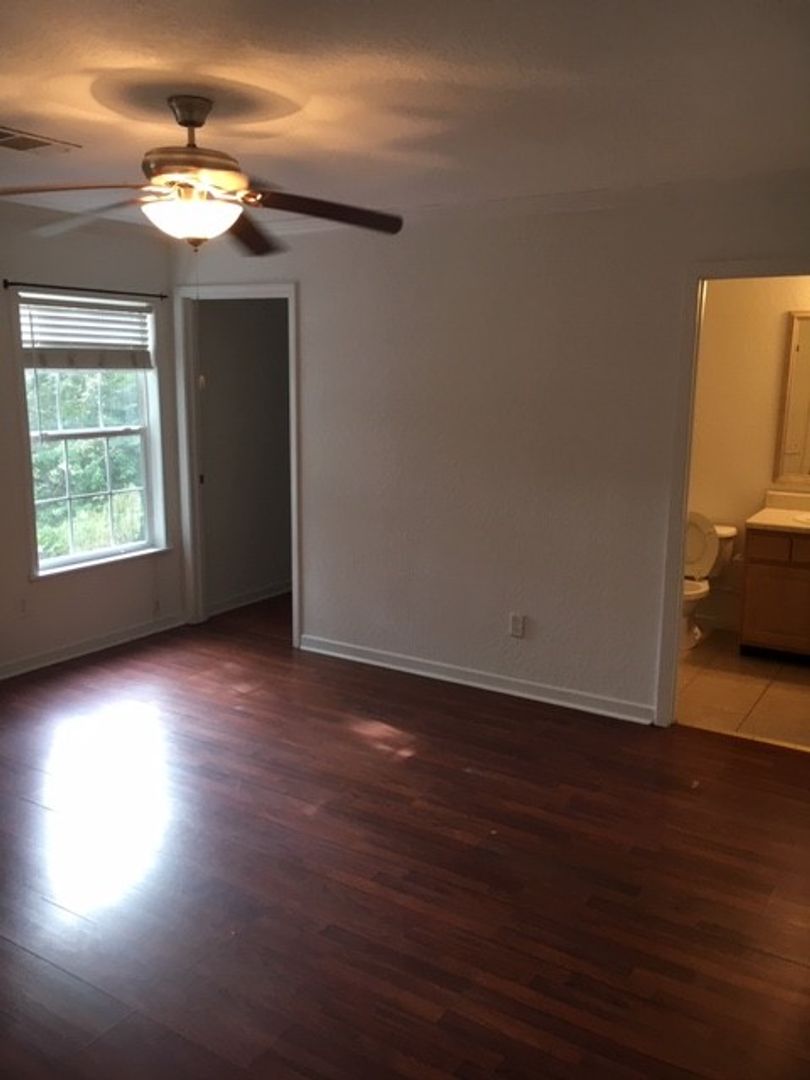 St Augustine Apartment: 114 Cedar Street