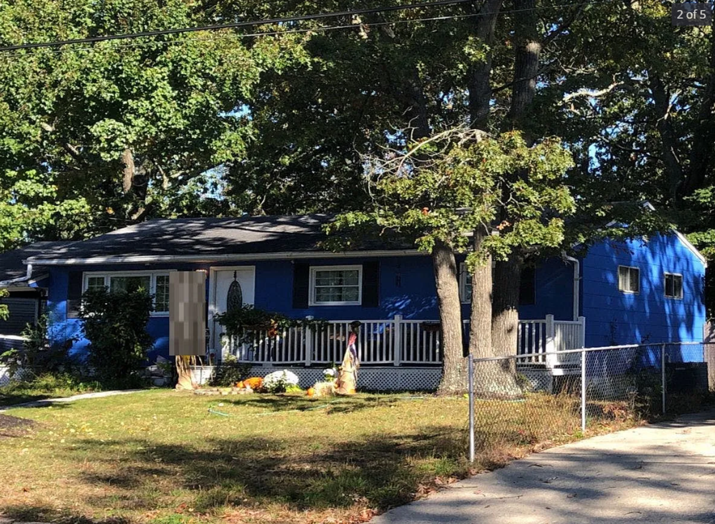 Bayville House: 21 Sylvan Lake Blvd