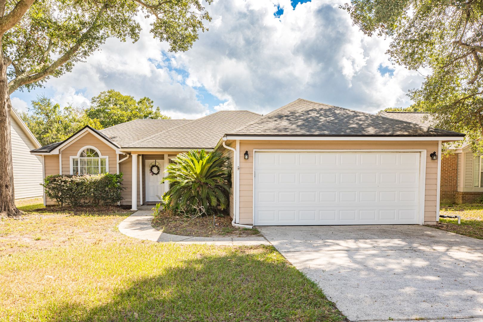 Jacksonville House: 3519 Uphill Terrace