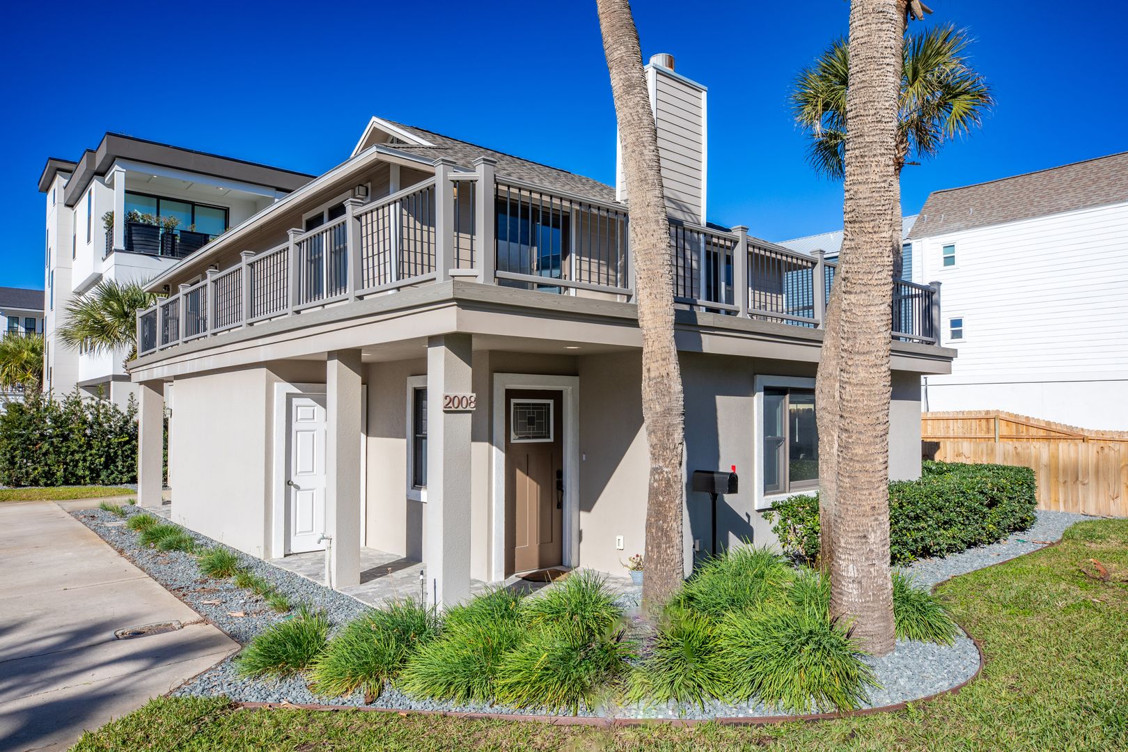 Jacksonville Beach House: 2008 Ocean Drive S