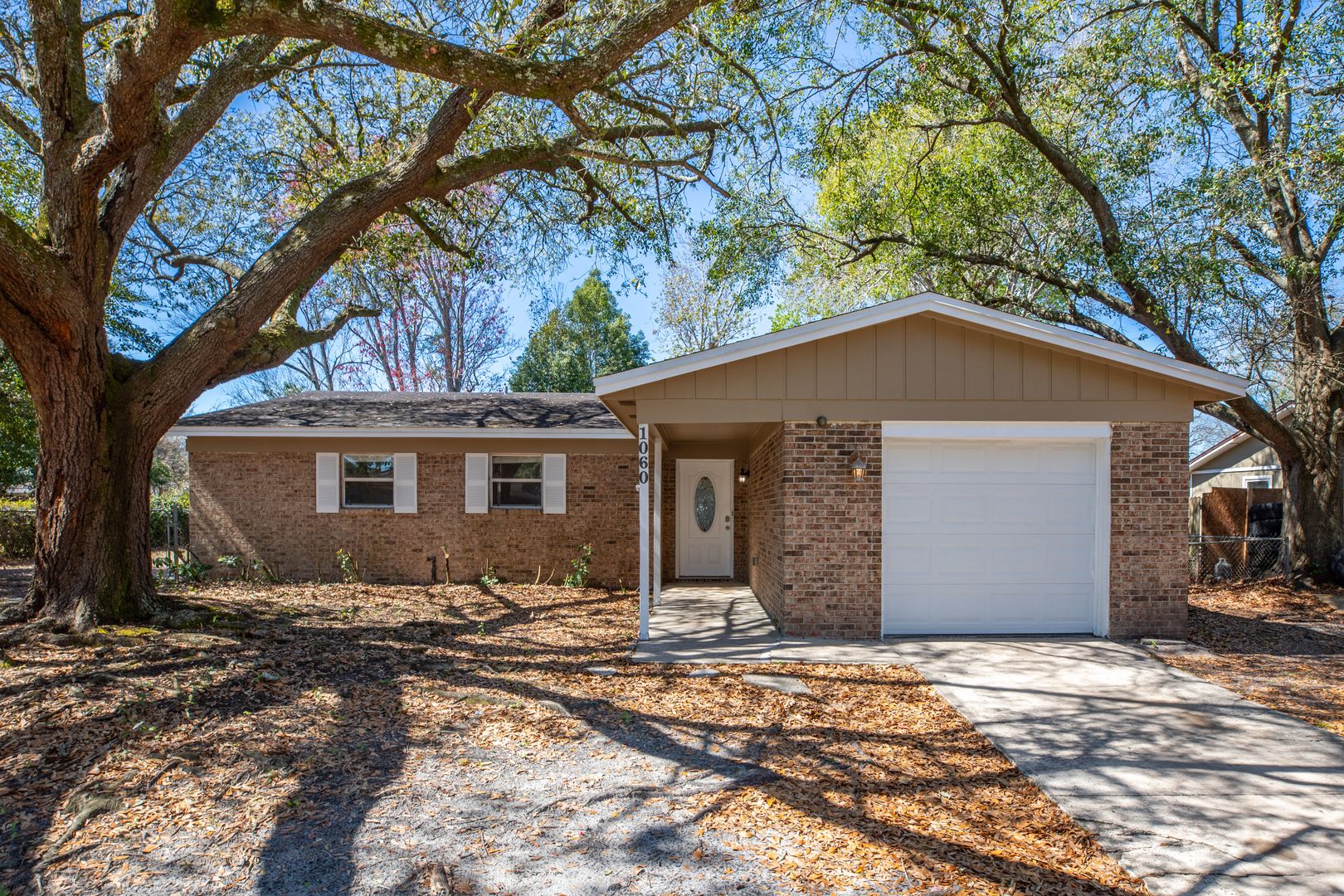 Jacksonville House: 1060 Stokes St.