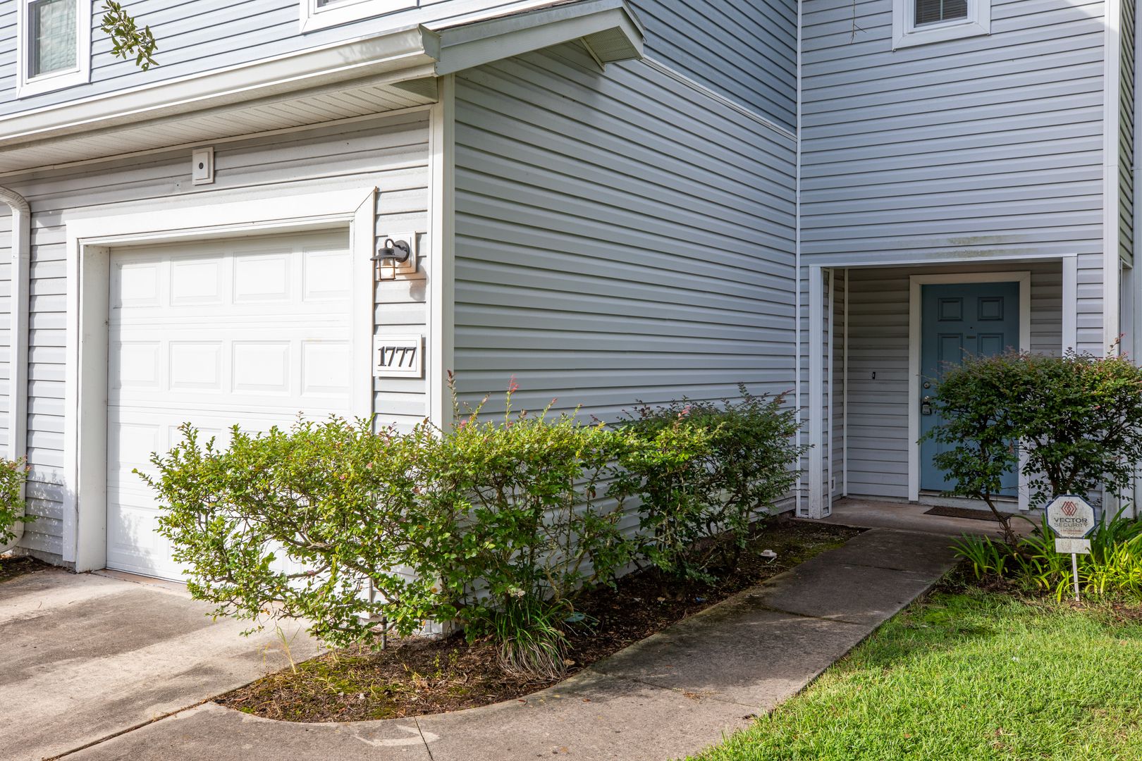 Jacksonville House: 1777 Biscayne Bay Circle