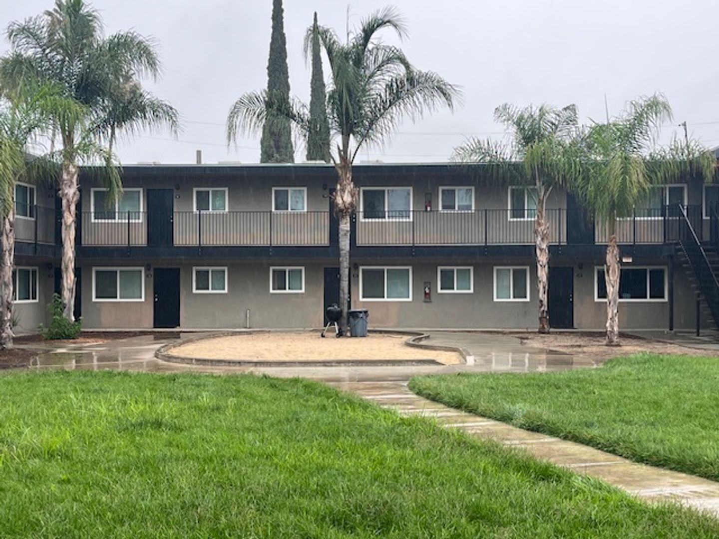 Manteca Apartment: 135 N Sheridan Ave.