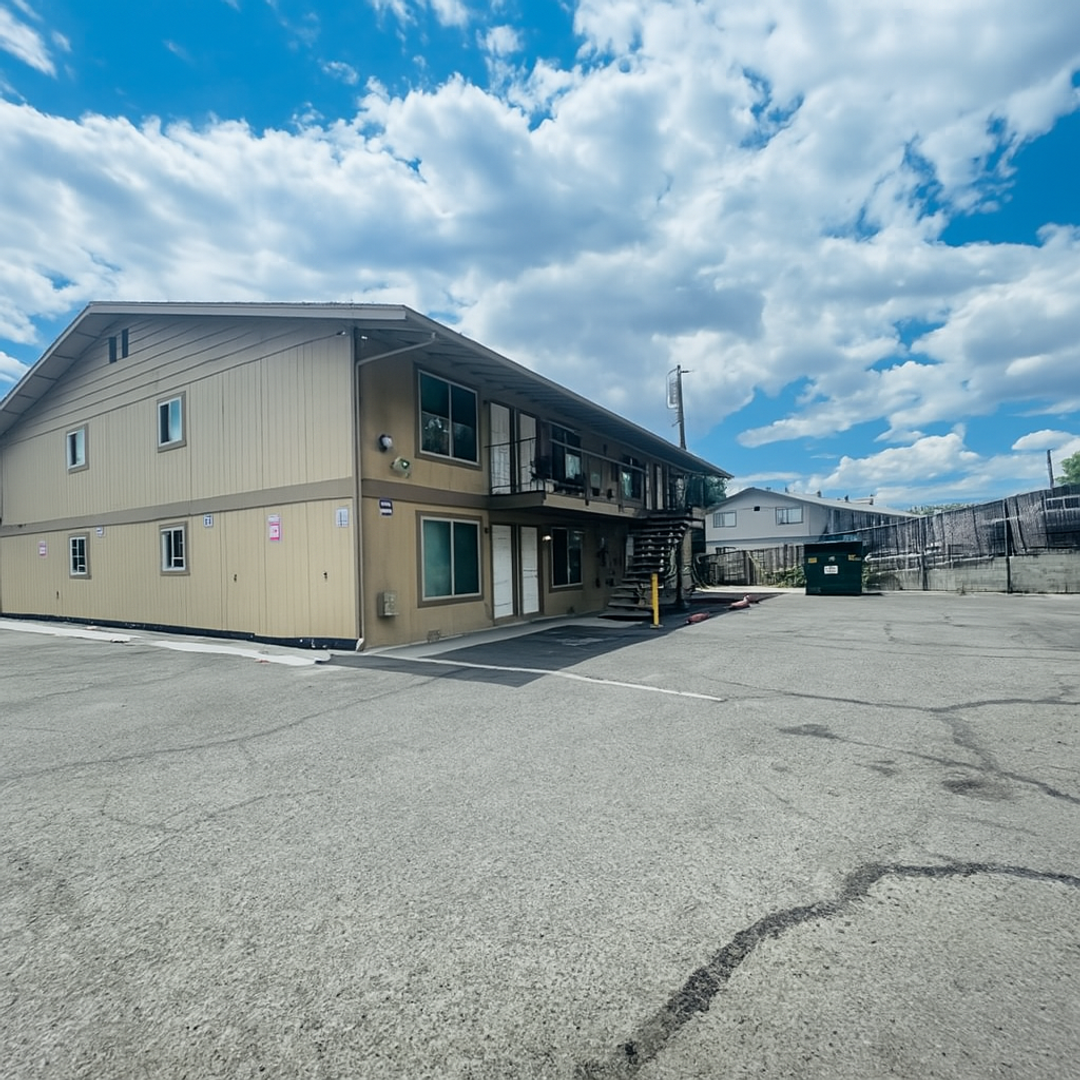 Reno Apartment: 2025 Wedekind Rd