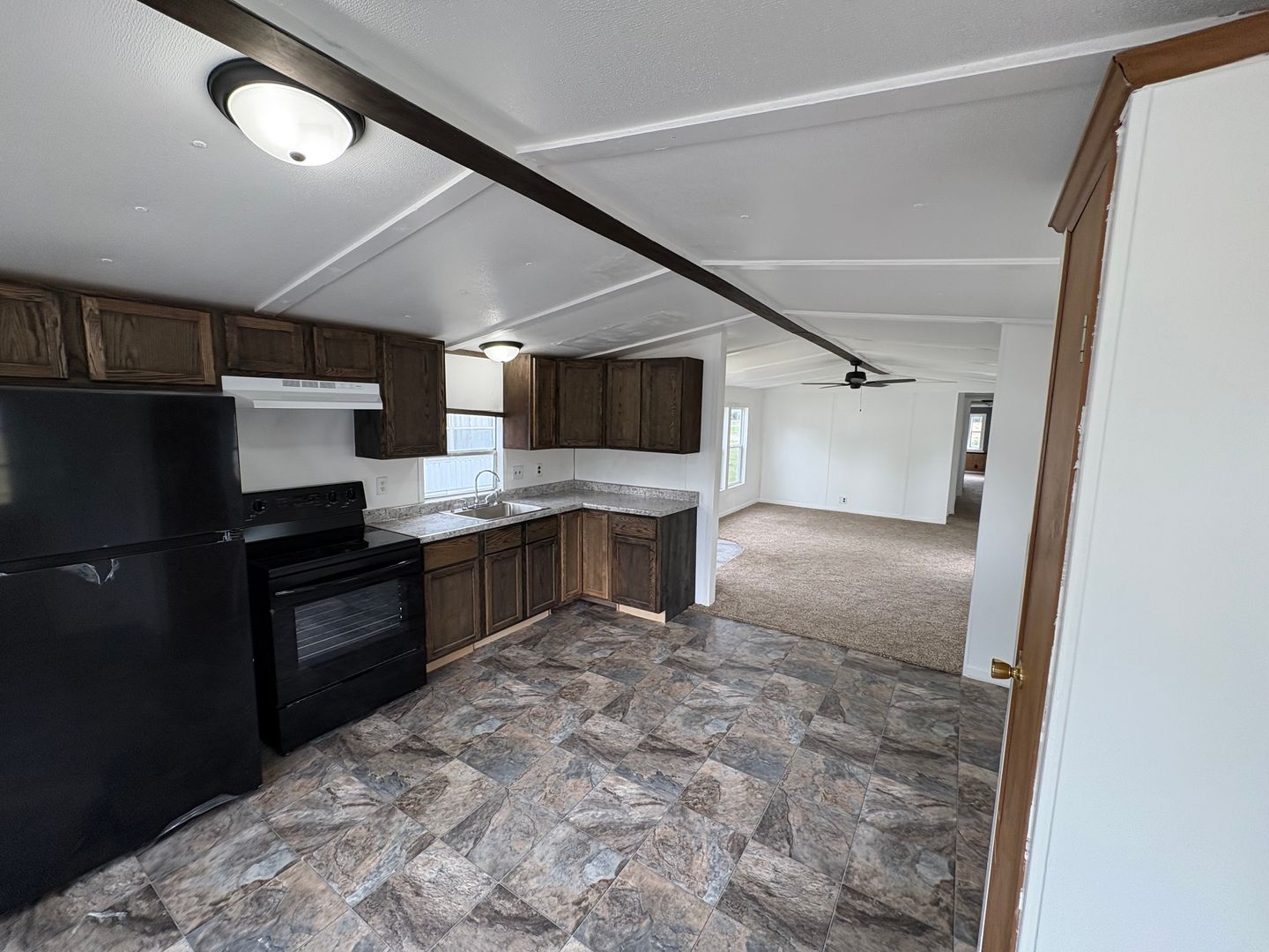 Danville Apartment: 1330 W. Williams Street