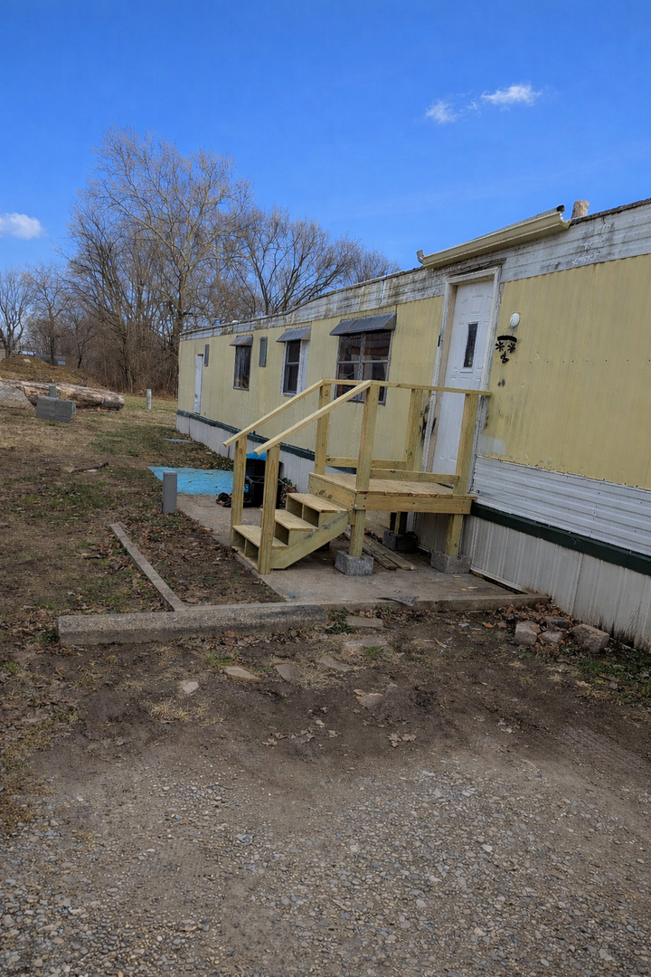 Danville Apartment: 1330 W. Williams Street