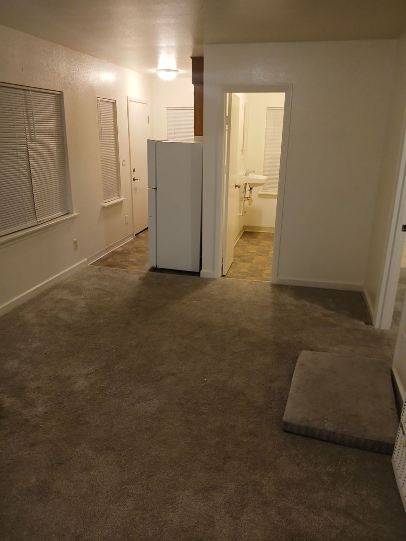 Chester Apartment: 130/140 Gay St.