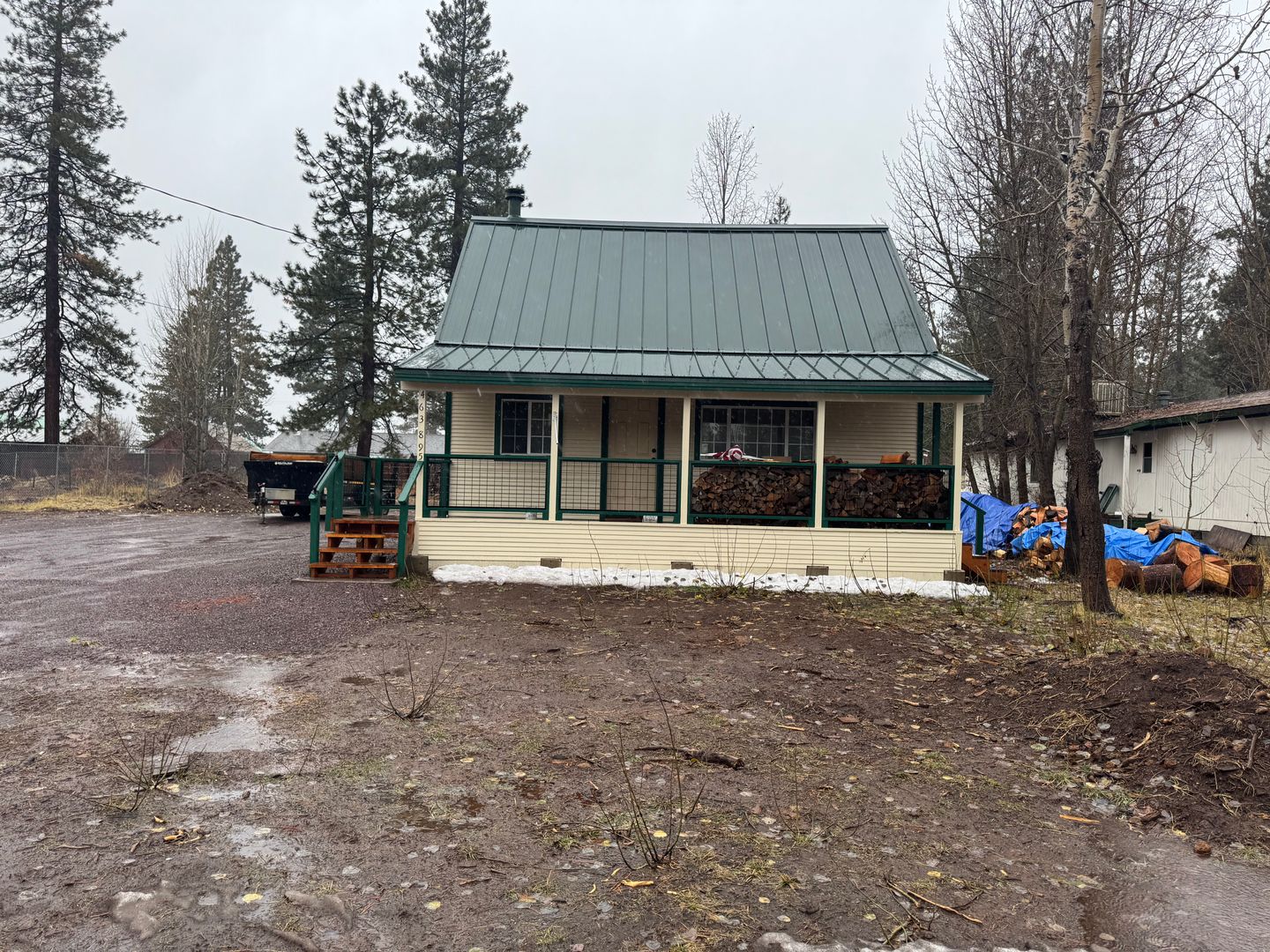 Westwood House: 463-985 Parkwood Dr