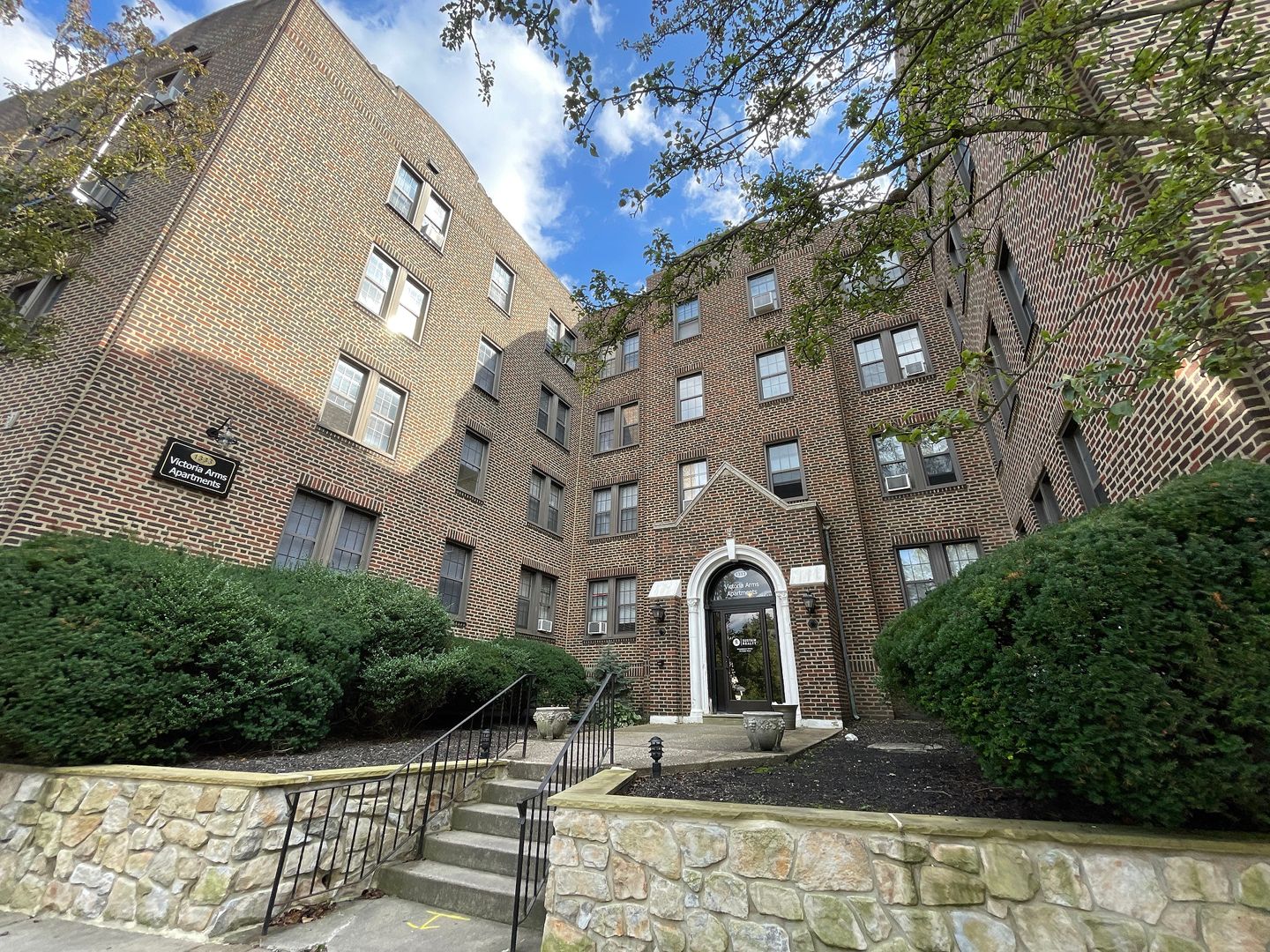 Havertown Apartment: 1333 E. Darby Rd.