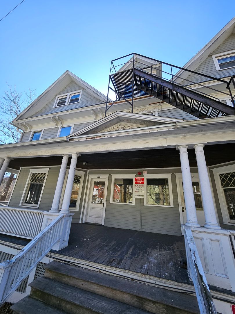 Syracuse Apartment: 525 Plum Street, Suite 100