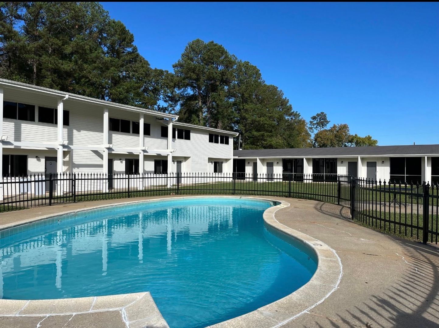 Meridian Apartment: 4609 Broadmoor Drive