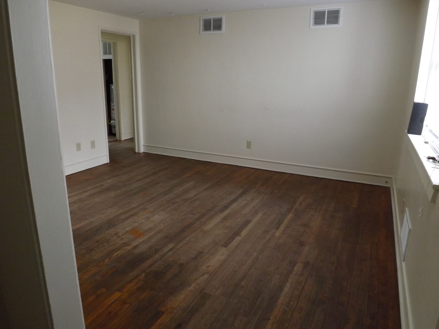 Waynesboro Apartment: 444 Cherry Avenue