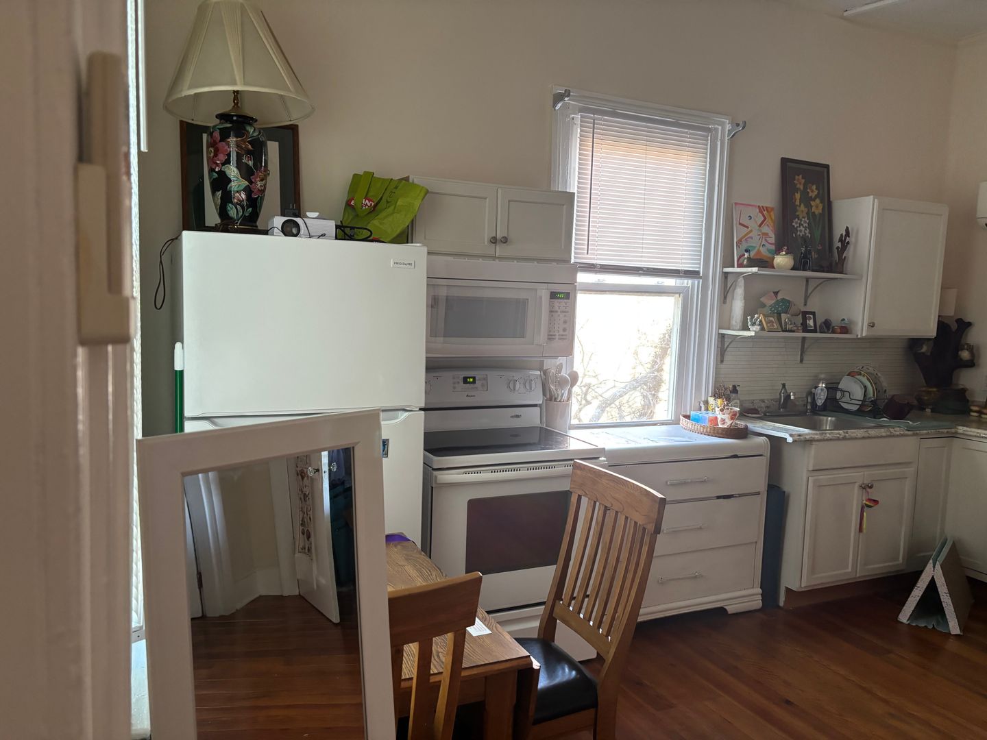 Staunton Apartment: 27 S Market St