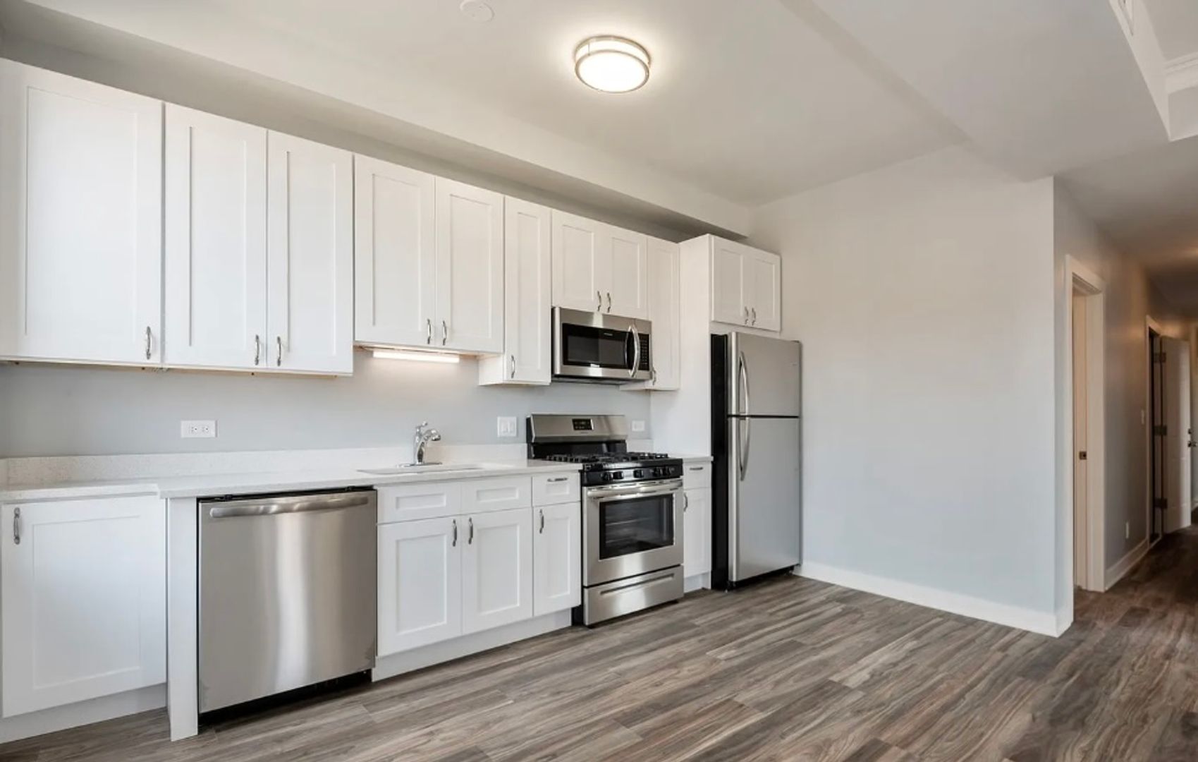 Chicago Apartment: 1859 W. Chicago Ave