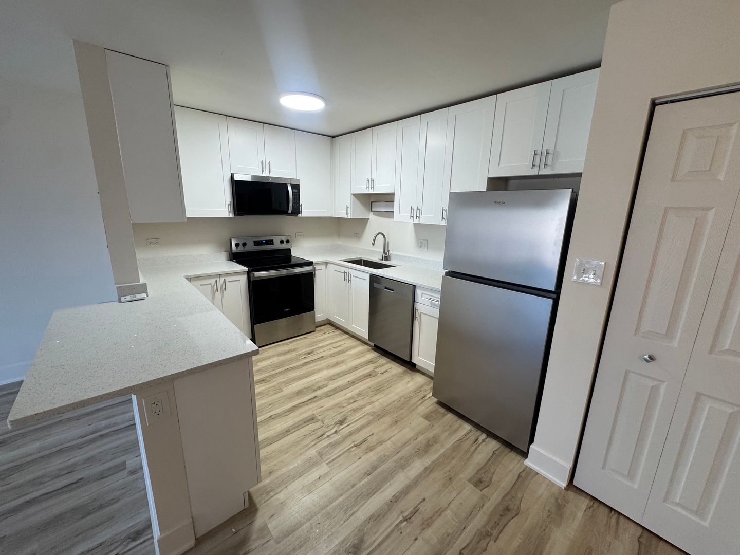 Glenview Apartment: 1460 & 1502 Lehigh Road,