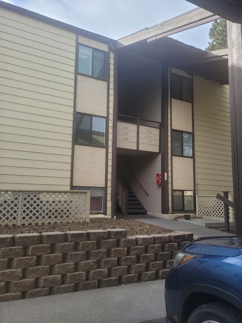 Richland Condo: 303 Gage # 104