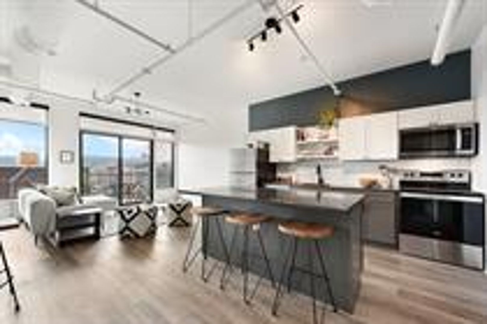 Pittsburgh Apartment: 1709-1715 5th Ave