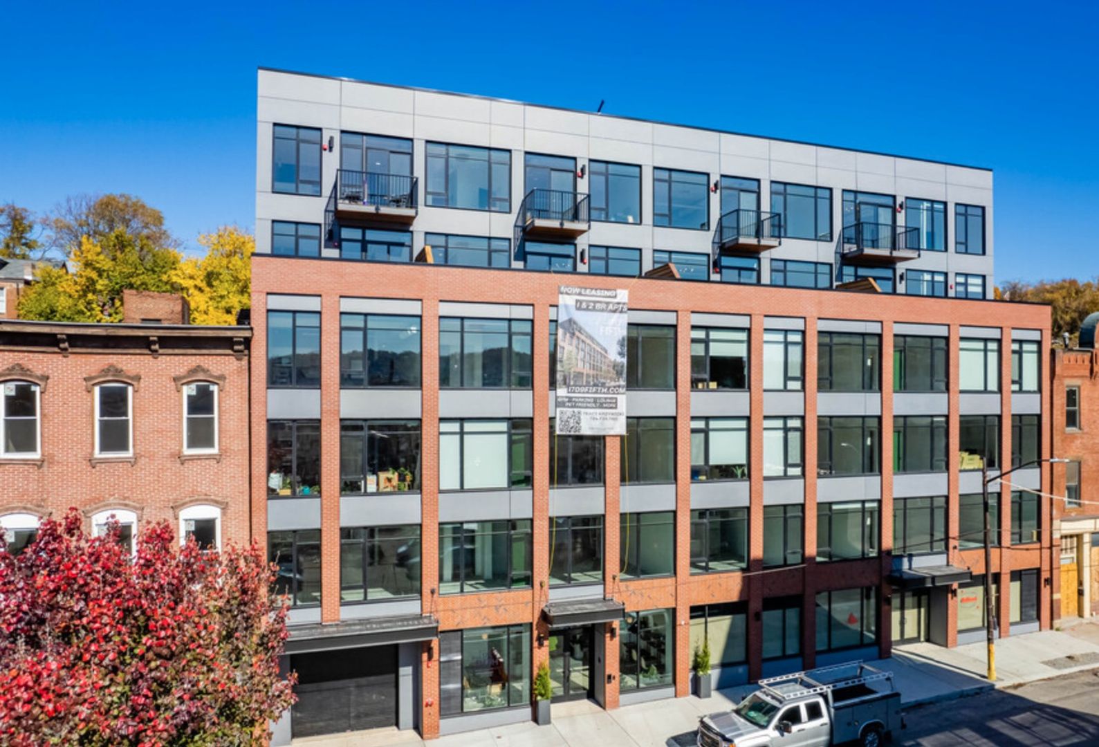 Pittsburgh Apartment: 1709-1715 5th Ave