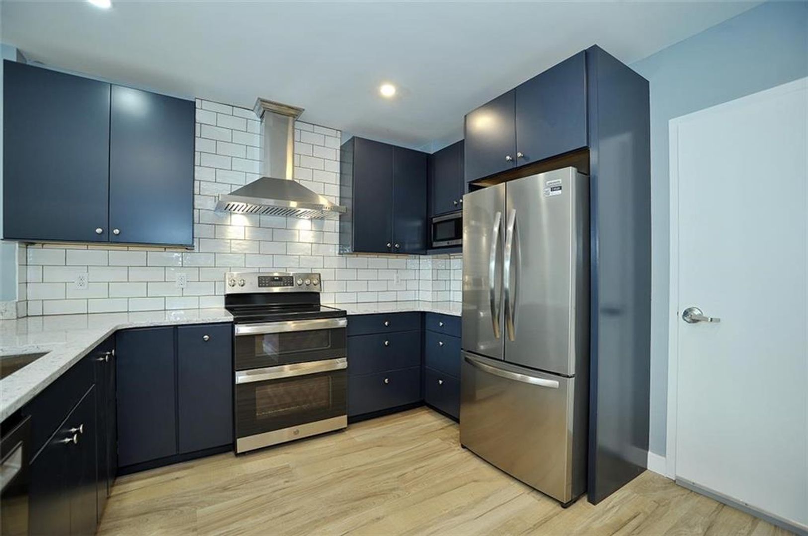 Pittsburgh Condo: 320 Fort Duquesne Blvd