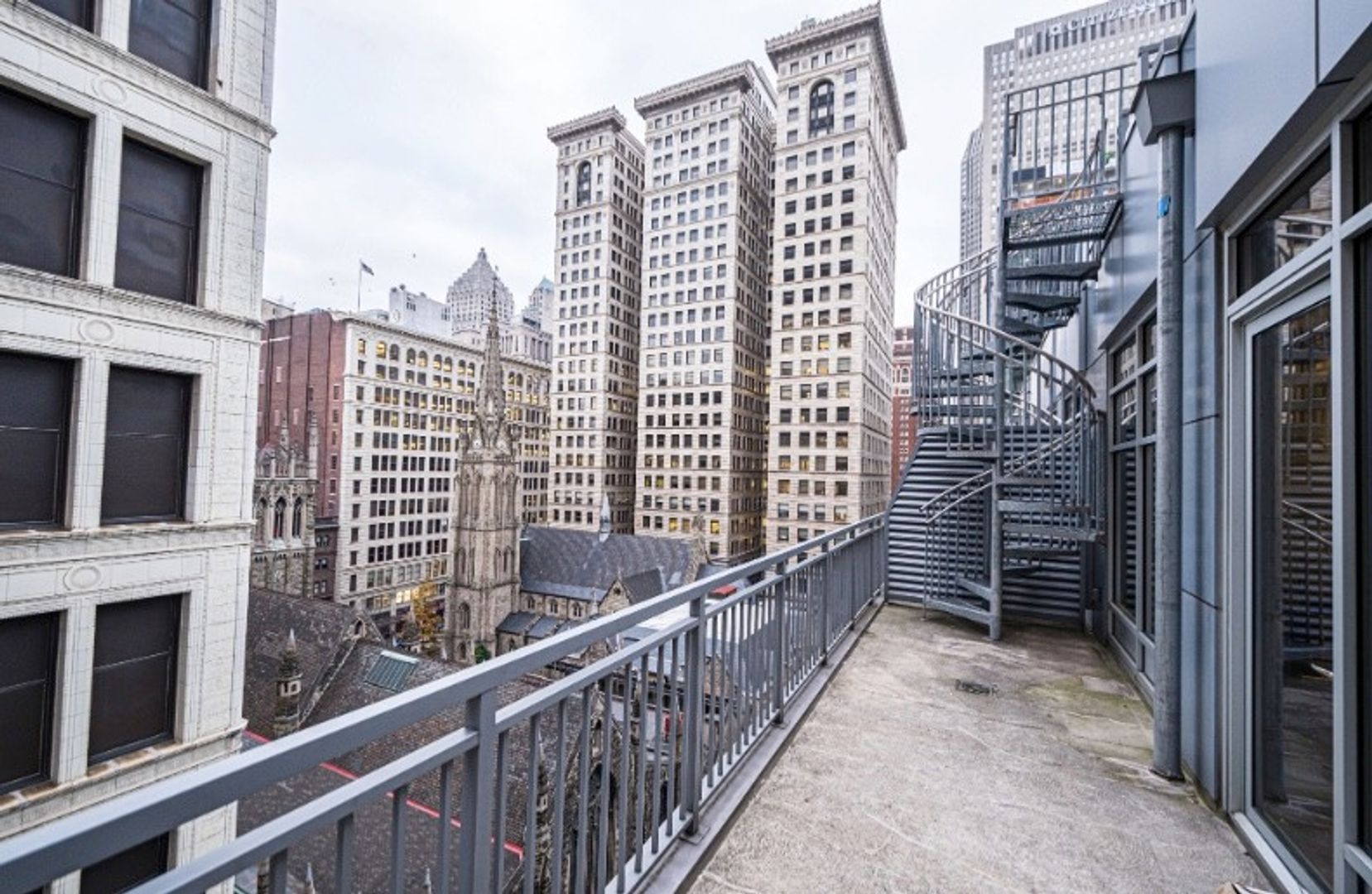 Pittsburgh Condo: 301 5th Avenue
