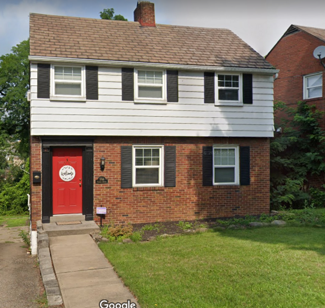 Pittsburgh House: 1744 Pioneer Avenue