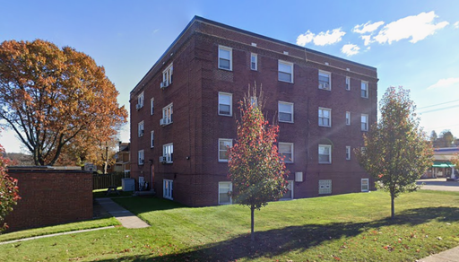 1 bedroom apartment on White Oak available NOW!
