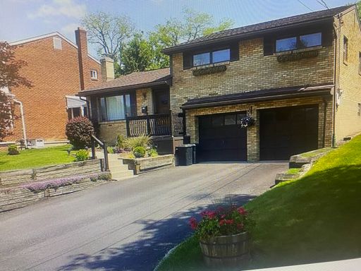 Amazing Single Family Home – photo 1