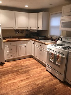 Pittsburgh House: 421 Sweetbriar St.