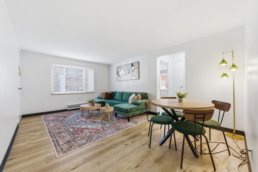 Spacious 1–3 Bedroom Apartments in Butler | Quiet Location + Easy Access to Shopping & Parks