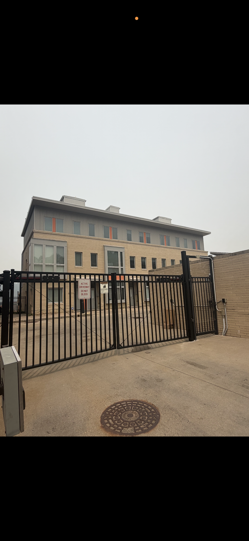 Pittsburgh Condo: 5283 Holmes Street