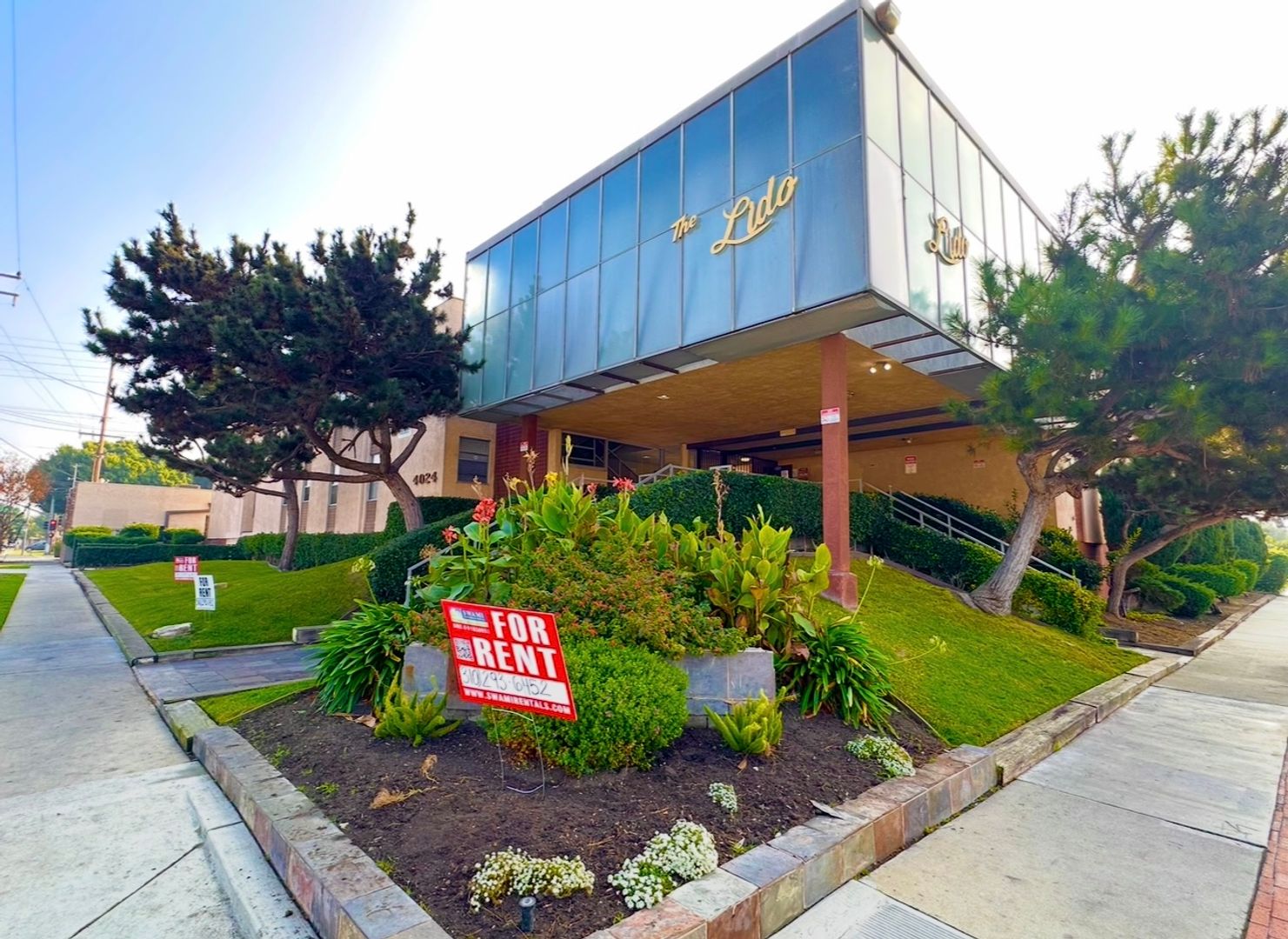 Lawndale Apartment: 4024 W. 147th Street